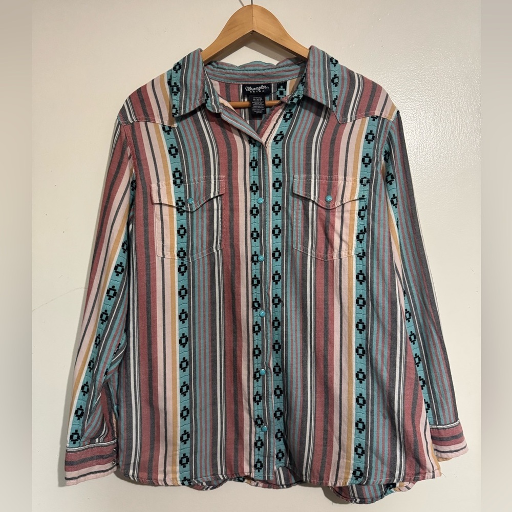 Wrangler Retro Western Multicolor Striped Aztec Shirt blue pearl snap Medium